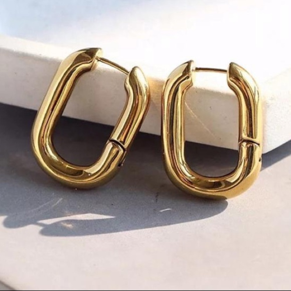💫Gold minimalist U-shaped  hoops earrings - Picture 2 of 4